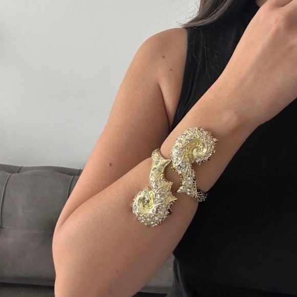 Zara Jewelry - Zara NWOT seahorse bracelet